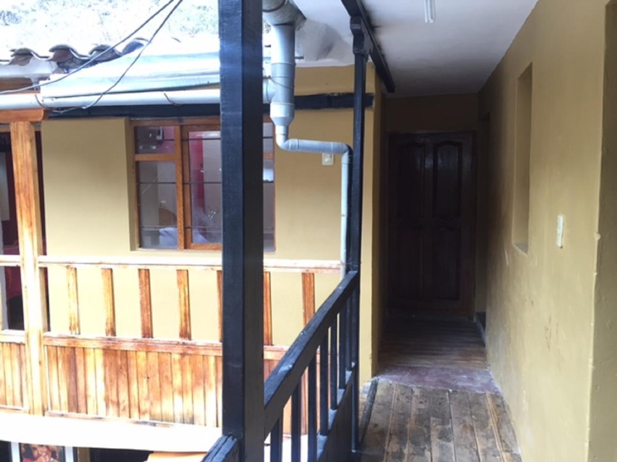 Hospedaje K'Uchuwasi Ollantaytambo Esterno foto