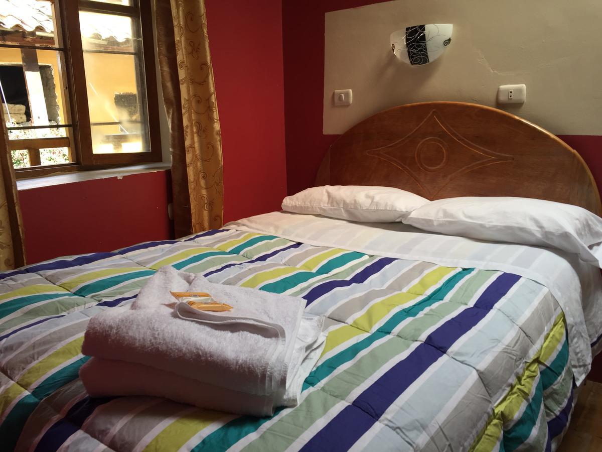 Hospedaje K'Uchuwasi Ollantaytambo Esterno foto